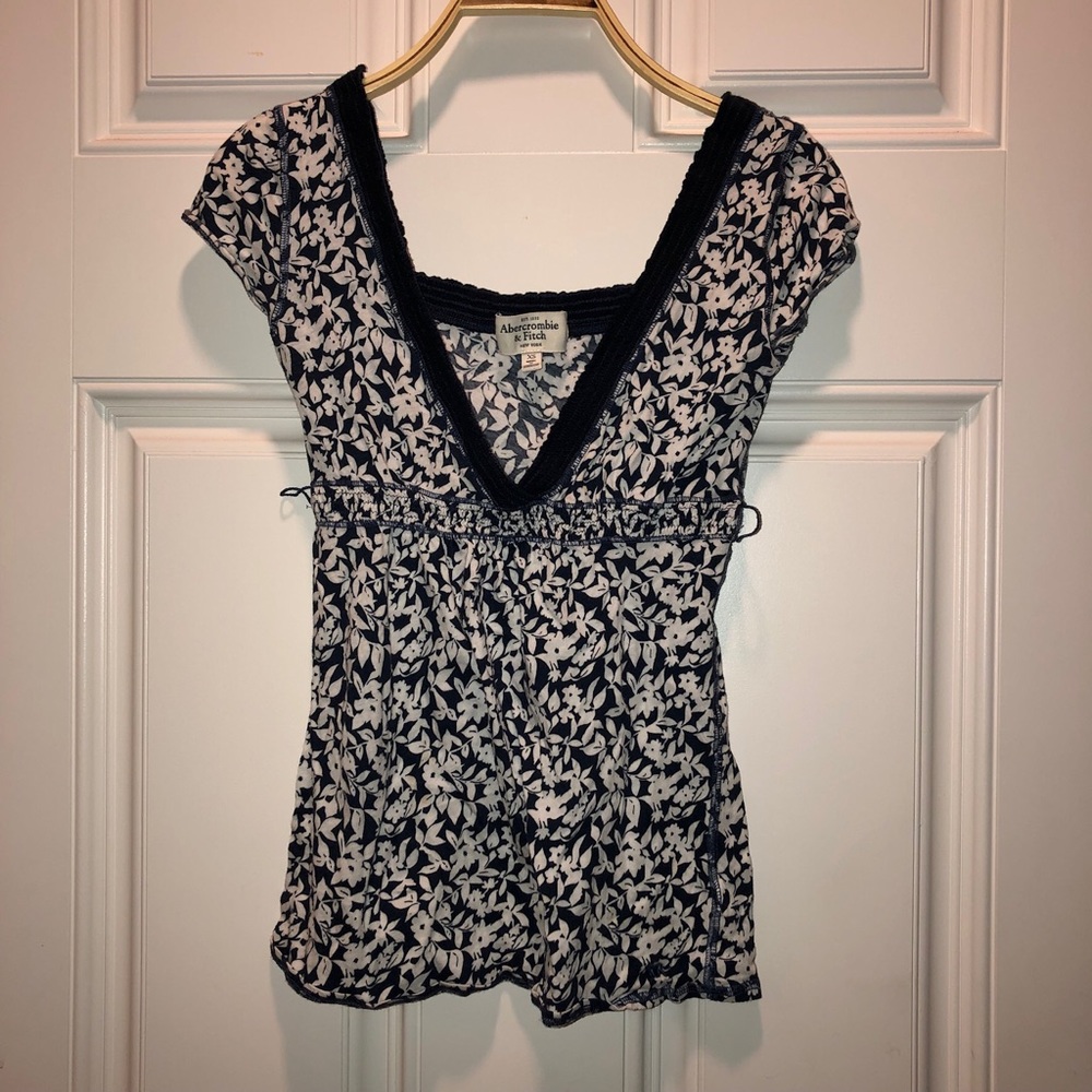 Abercrombie & fitch top